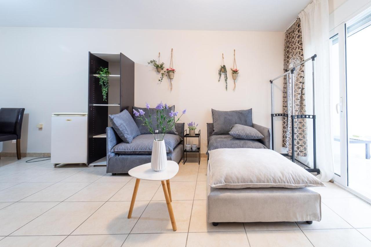 Blossom Apartment