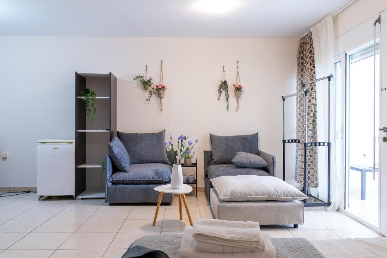 Blossom Apartment *